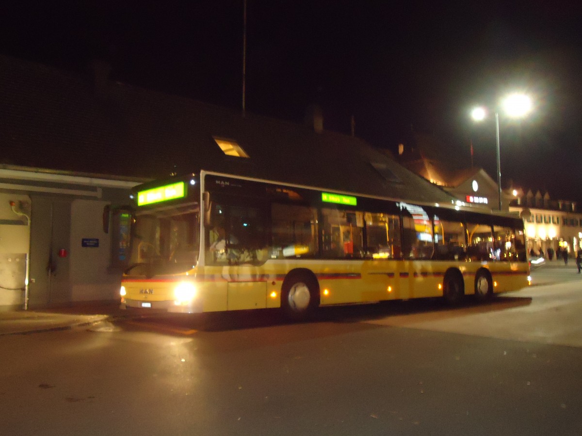 (131'090) - STI Thun - Nr. 131/BE 801'131 - MAN am 25. November 2010 beim Bahnhof Thun