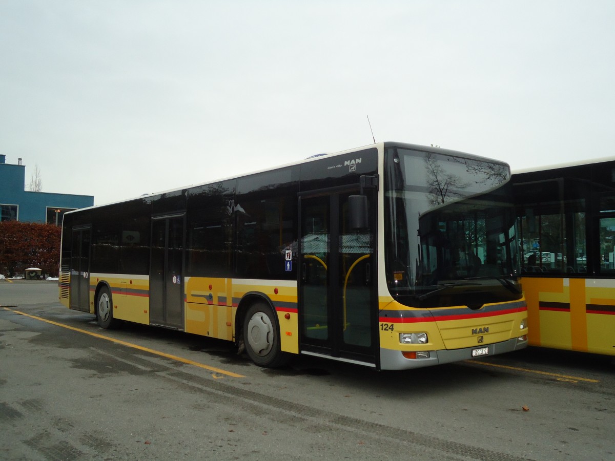 (131'552) - STI Thun - Nr. 124/BE 700'124 - MAN am 10. Dezember 2010 bei der Schifflndte Thun