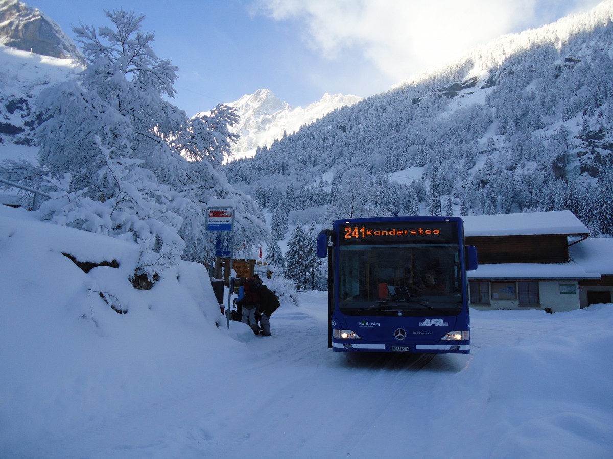 (131'672) - AFA Adelboden - Nr. 90/BE 398'916 - Mercedes am 26. Dezember 2010 in Kandersteg, Talstation Sunnbel