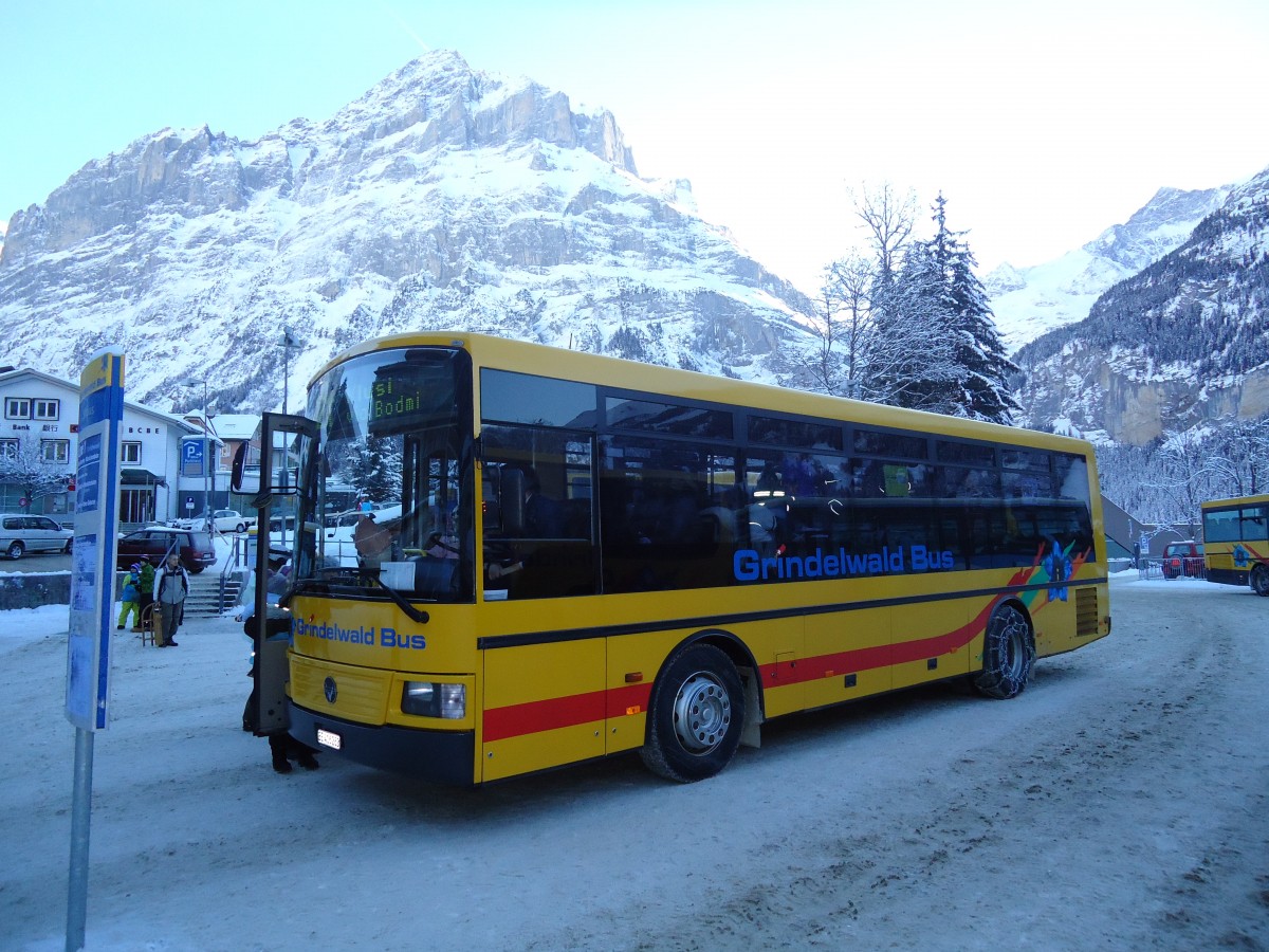 (131'852) - AVG Grindelwald - Nr. 15/BE 416'282 - Vetter am 31. Dezember 2010 beim Bahnhof Grindelwald