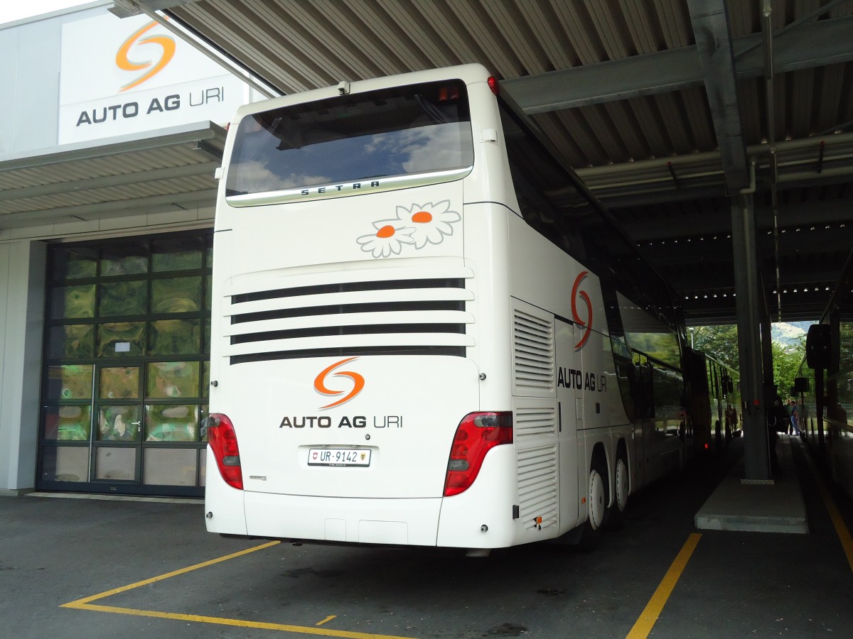 (133'642) - AAGU Altdorf - Nr. 60/UR 9142 - Setra am 14. Mai 2011 in Schattdorf, Garage