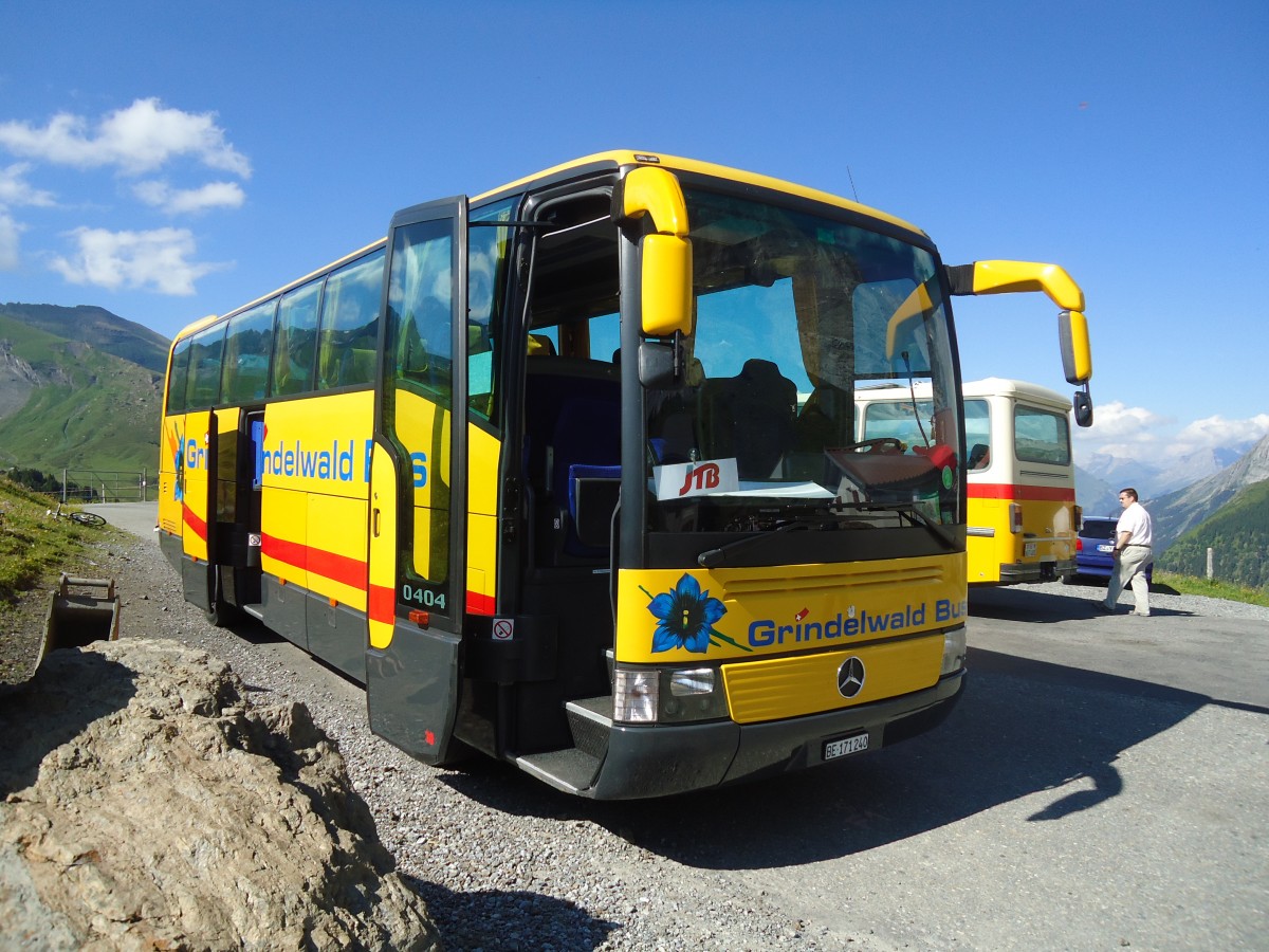 (134'801) - AVG Grindelwald - Nr. 30/BE 171'240 - Mercedes am 3. Juli 2011 auf der Grossen Scheidegg