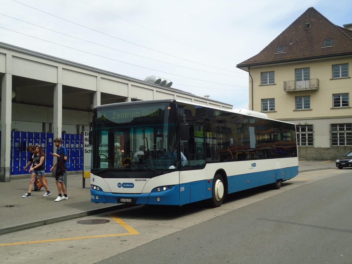 (134'875) - VBZ Zrich - Nr. 270/ZH 726'270 - Neoplan am 10. Juli 2011 beim Bahnhof Zrich-Oerlikon