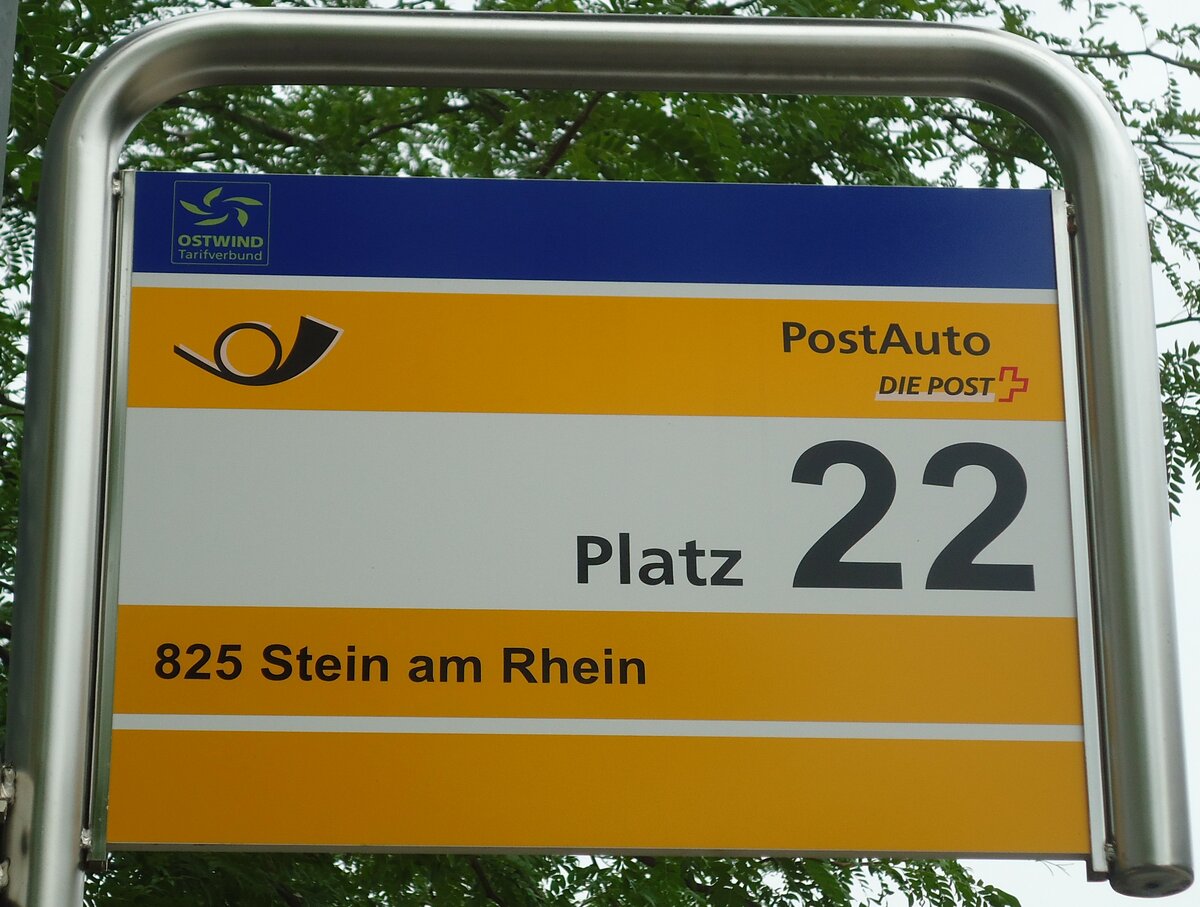 (134'930) - PostAuto-Haltestellenschild - Frauenfeld, Bahnhof - am 10. Juli 2011