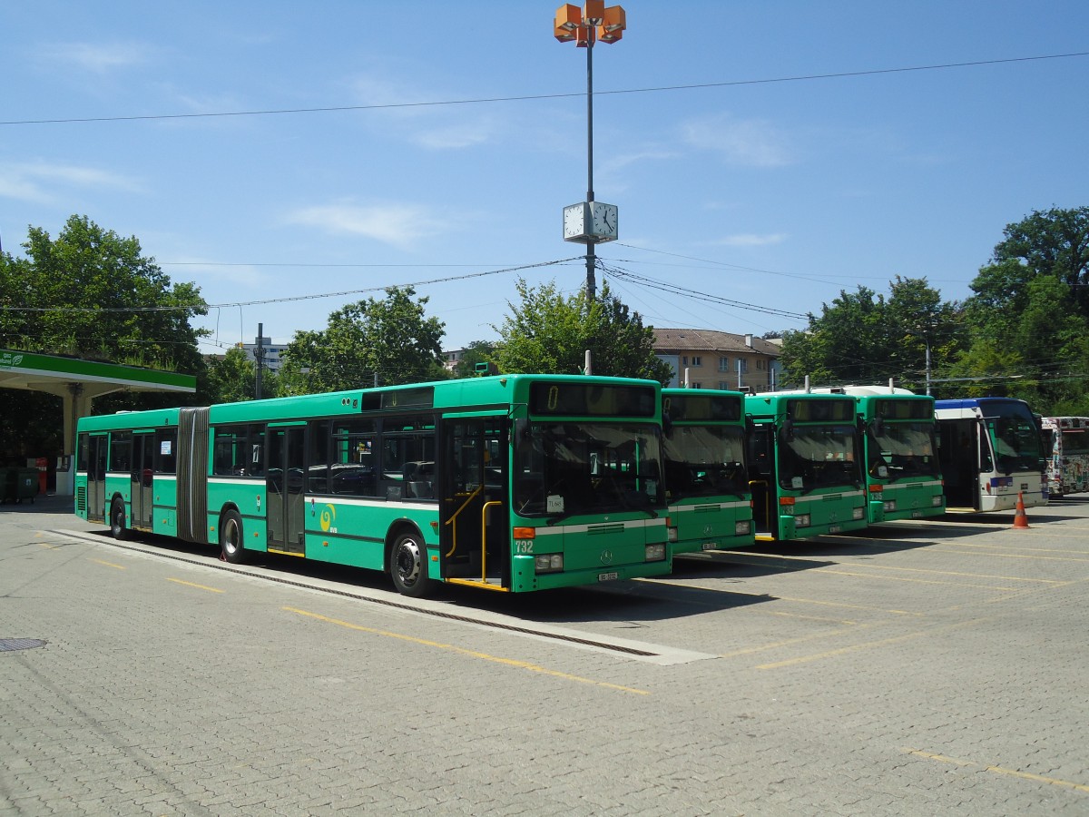 (135'070) - TL Lausanne (BVB 732) - Nr. 645/BS 3232 - Mercedes (ex VAG Freiburg/D Nr. 928) am 12. Juli 2011 in Lausanne, Dpt Borde