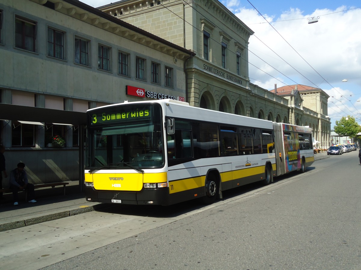 (135'939) - VBSH Schaffhausen - Nr. 11/SH 38'011 - Volvo/Hess am 14. September 2011 beim Bahnhof Schaffhausen