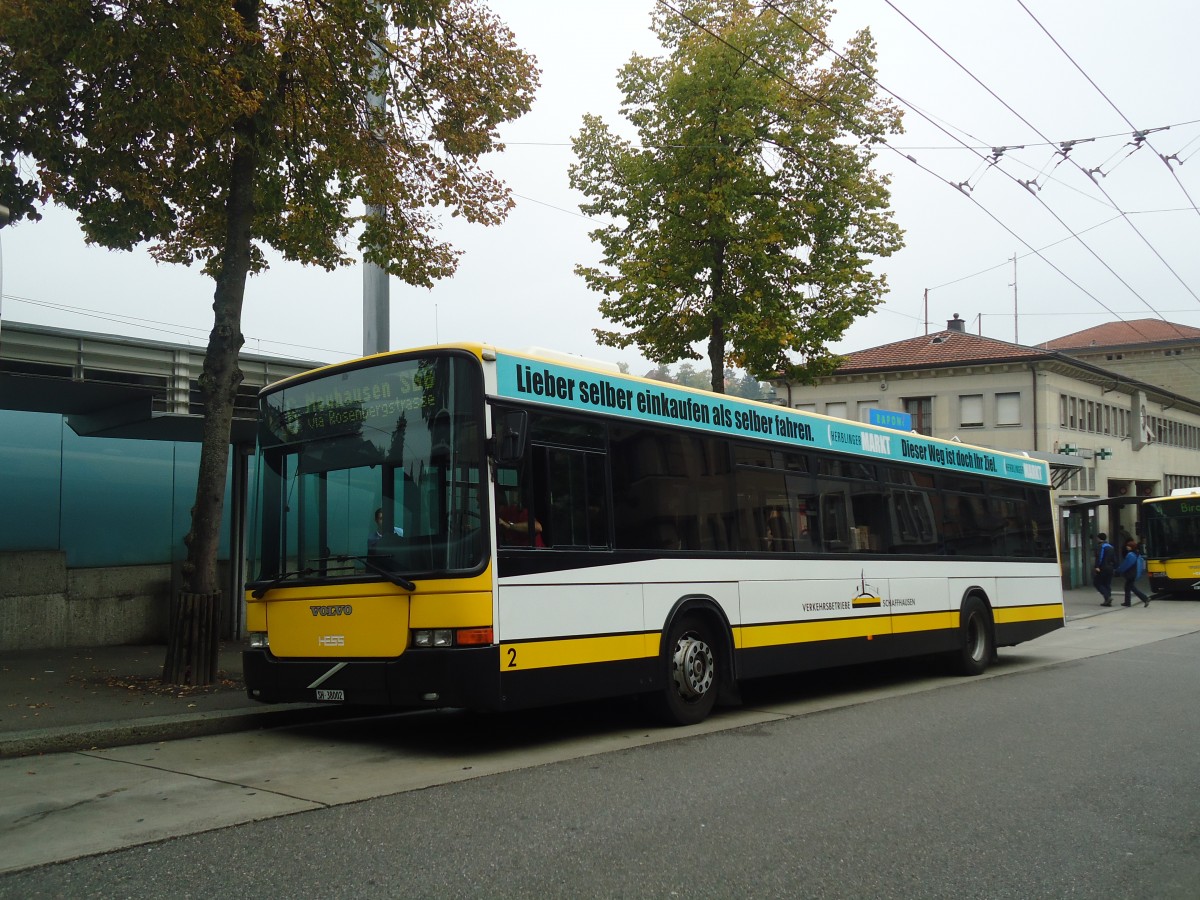 (136'029) - VBSH Schaffhausen - Nr. 2/SH 38'002 - Volvo/Hess am 25. September 2011 beim Bahnhof Schaffhausen