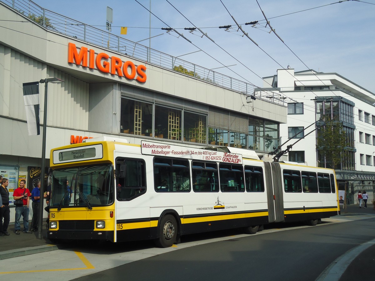 (136'168) - VBSH Schaffhausen - Nr. 115 - NAW/Hess Gelenktrolleybus am 25. September 2011 in Neuhausen, Zentrum