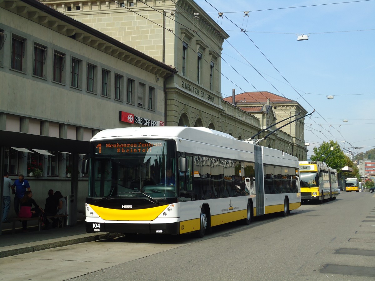 (136'197) - VBSH Schaffhausen - Nr. 104 - Hess/Hess Gelenktrolleybus am 25. September 2011 beim Bahnhof Schaffhausen