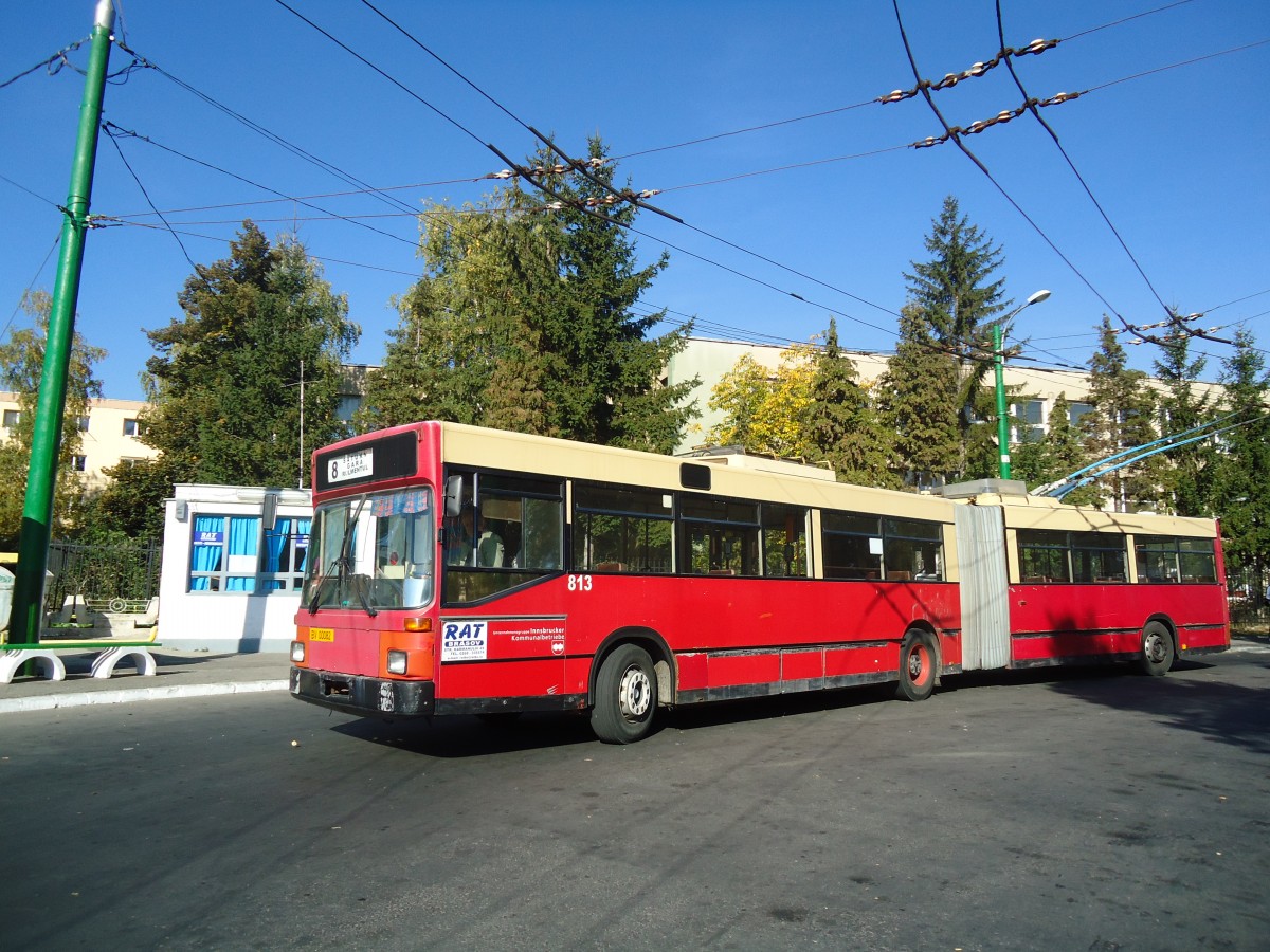 (136'351) - RAT Brasov - Nr. 813/BV 00'082 - Grf&Stift Gelenktrolleybus (ex IVB Innsbruck/A Nr. 813) am 4. Oktober 2011 in Brasov, Rulmentul