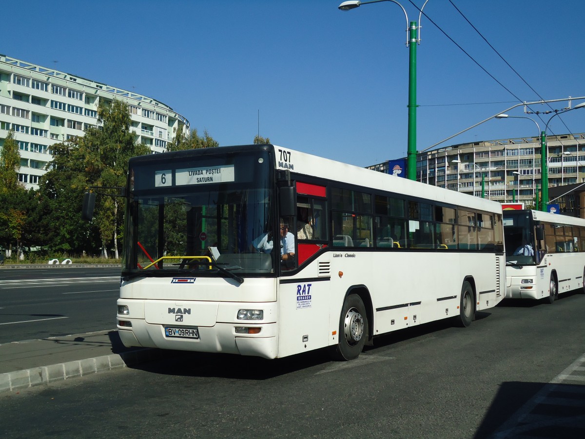 (136'458) - RAT Brasov - Nr. 707/BV 09 RHN - MAN am 5. Oktober 2011 in Brasov, Saturn