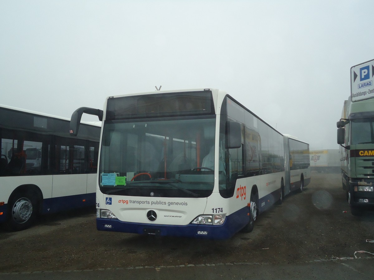 (136'886) - TPG Genve - Nr. 1174 - Mercedes am 23. November 2011 in Wil, Larag