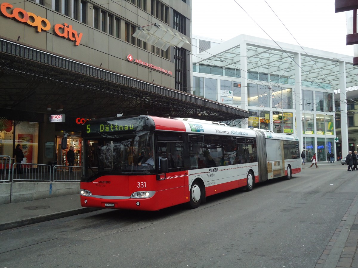 (136'941) - SW Winterthur - Nr. 331/ZH 719'331 - Solaris am 24. November 2011 beim Hauptbahnhof Winterthur