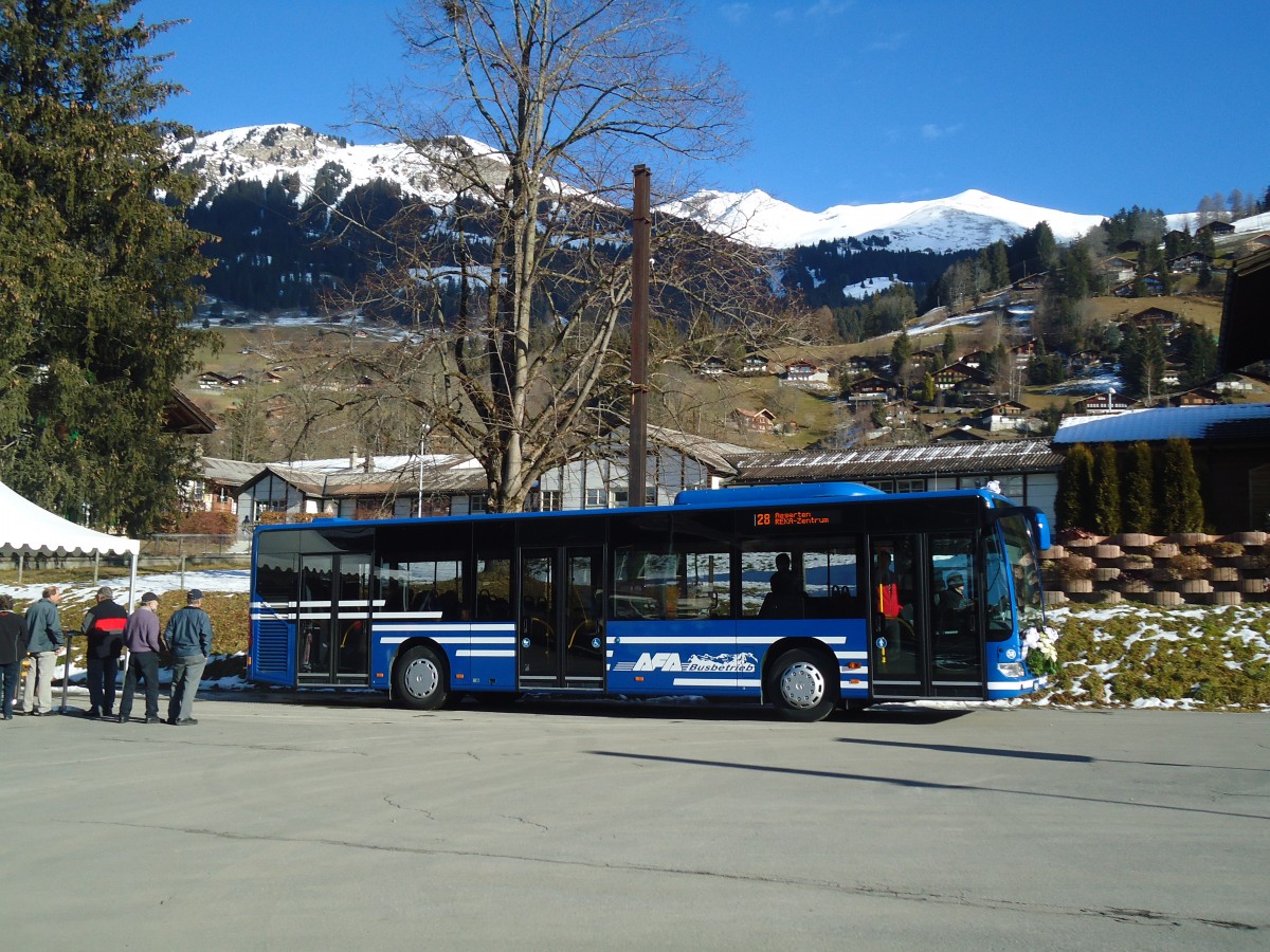 (137'162) - AFA Adelboden - Nr. 58/BE 611'224 - Mercedes am 11. Dezember 2011 beim Bahnhof Lenk