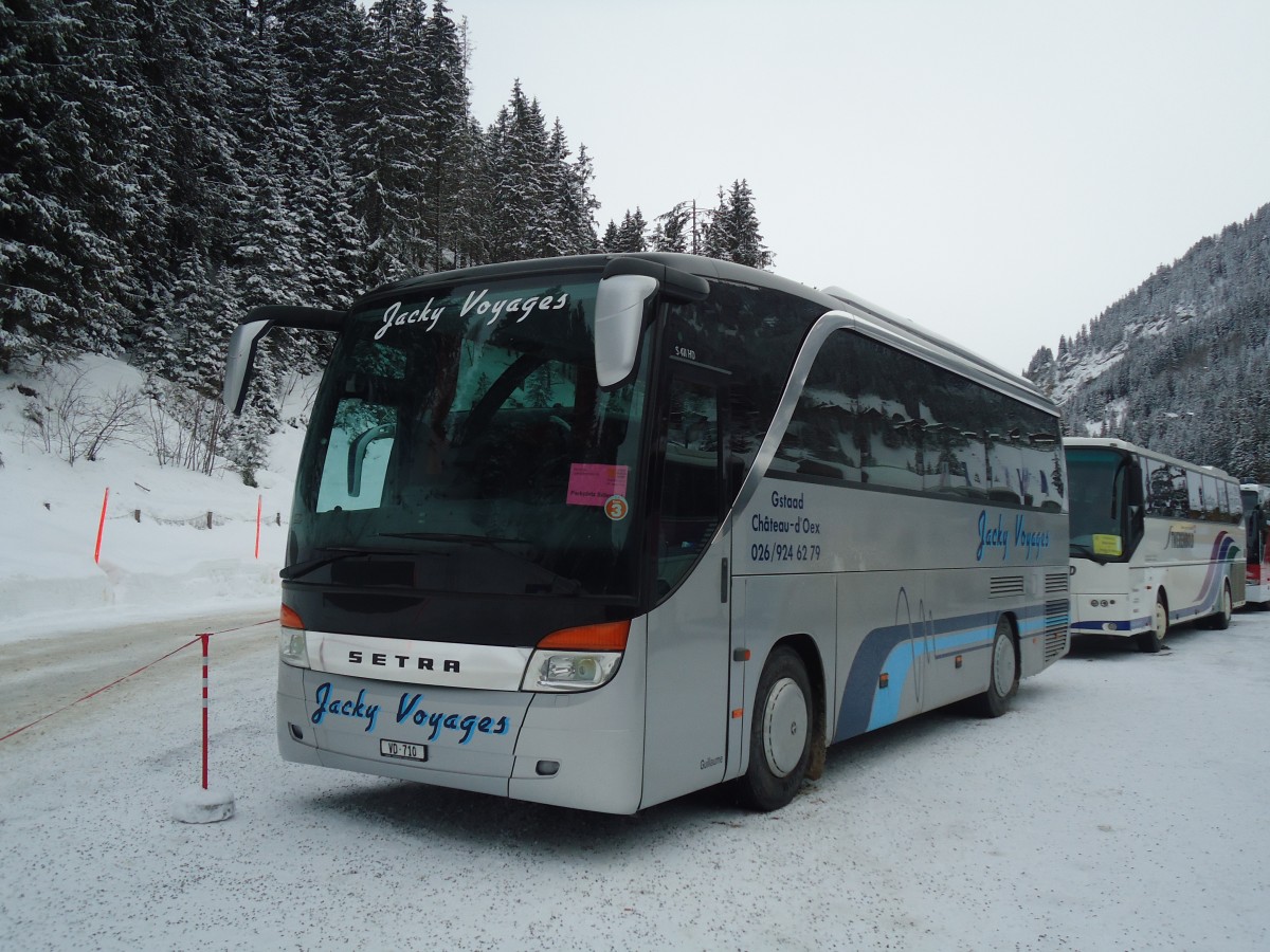 (137'414) - Jacky Voyages, Chteau-d'Oex - VD 710 - Setra am 7. Januar 2012 in Adelboden, ASB