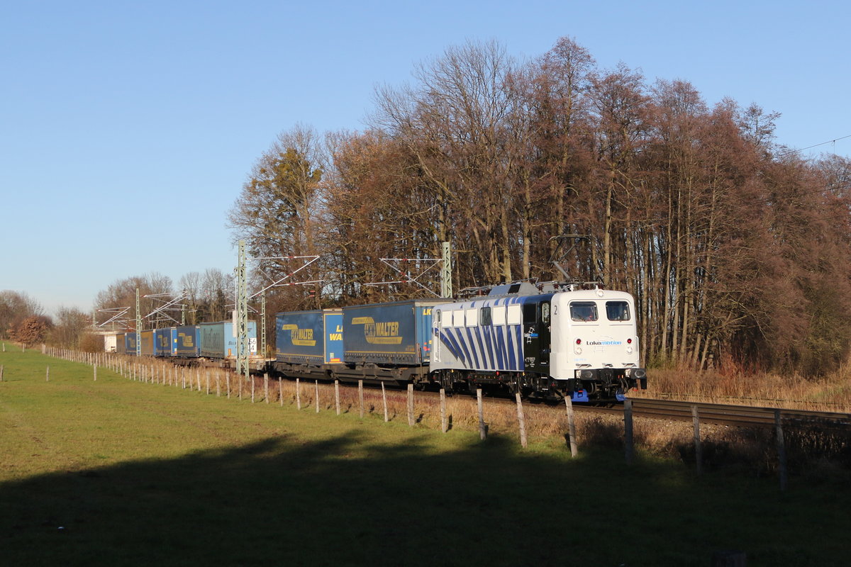 139 177 mit dem  Walter-Zug  aus Mnchen kommend am 6. Dezember 2019 bei Vogl.