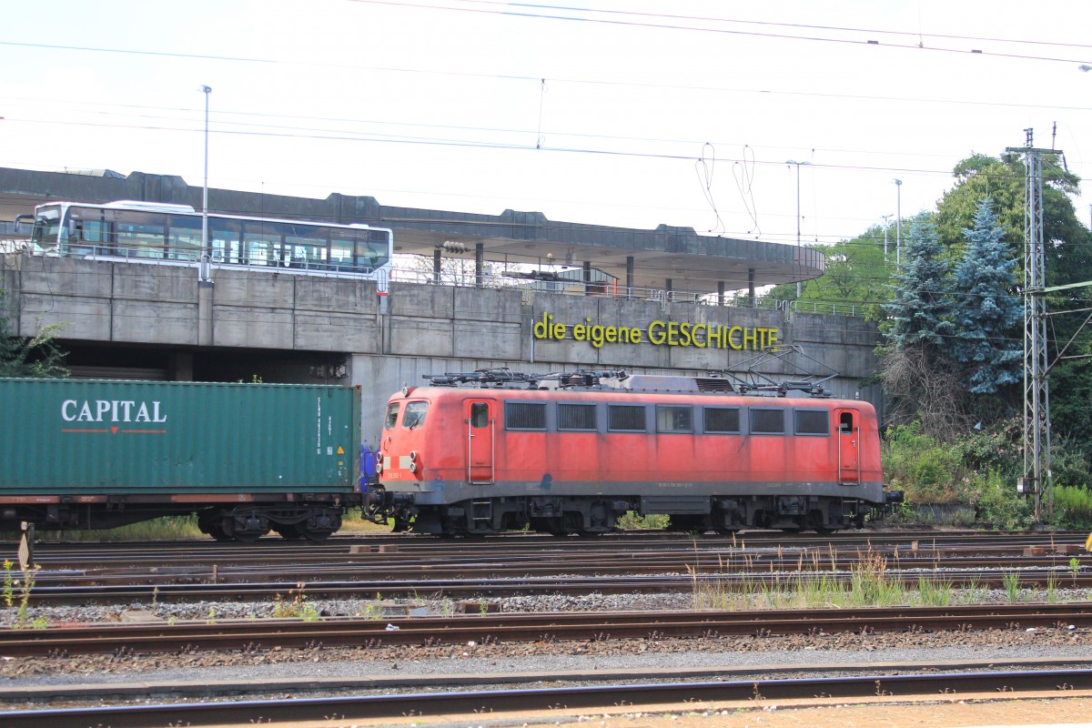 139 285-1 durchfhrt am 31. Juli 2013 den Bahnhof von Hamburg-Harburg.