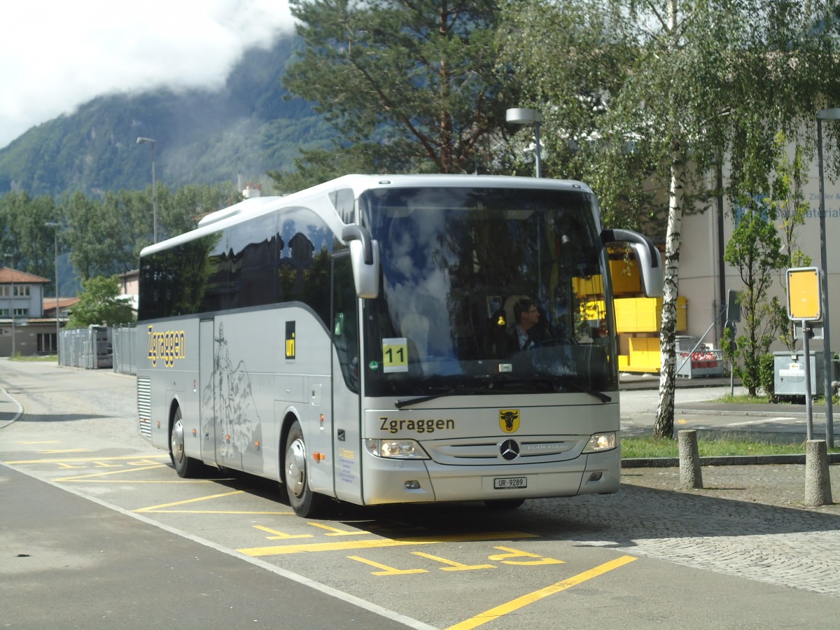 (139'393) - Zgraggen, Schattdorf - UR 9289 - Mercedes am 11. Juni 2012 beim Bahnhof Flelen