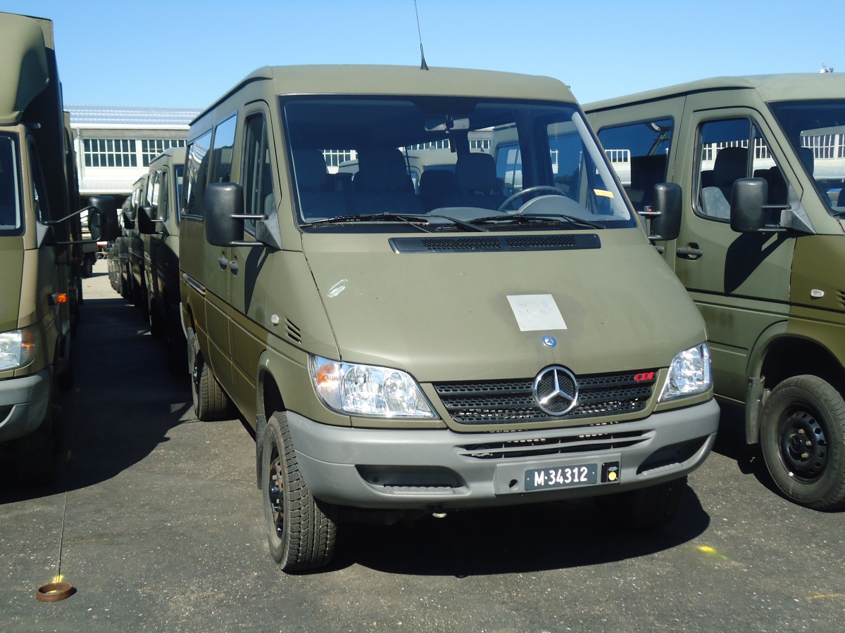 (139'607) - Schweizer Armee - M+34'312 - Mercedes am 16. Juni 2012 in Hinwil, AMP