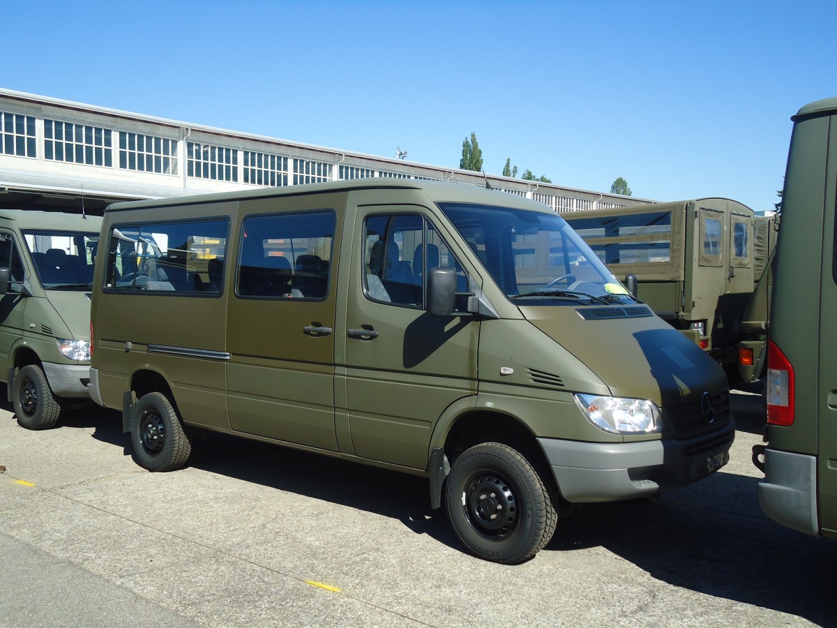 (139'611) - Schweizer Armee - M+34'267 - Mercedes am 16. Juni 2012 in Hinwil, AMP