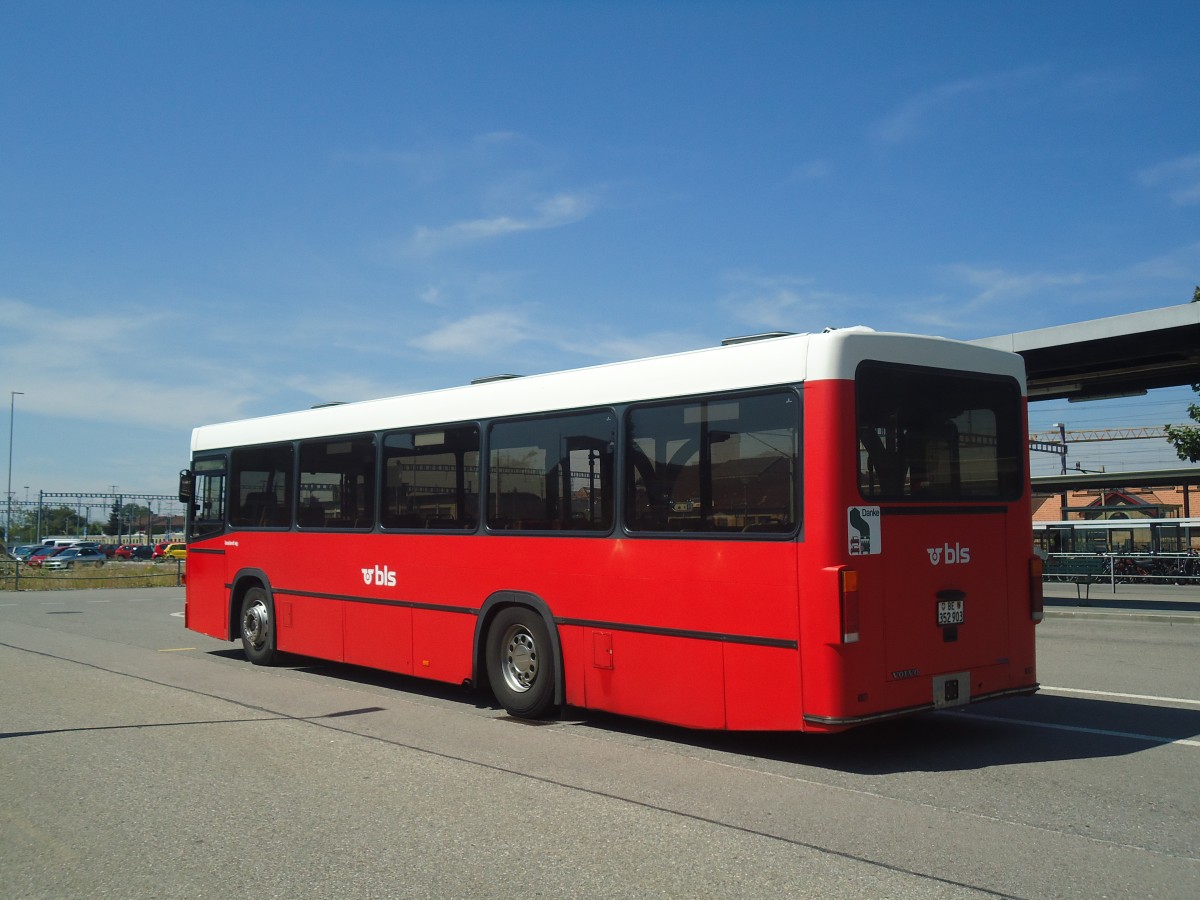 (141'113) - Busland, Burgdorf - Nr. 24/BE 352'903 - Volvo/Lauber (ex AAGK Koppigen Nr. 4) am 15. August 2012 beim Bahnhof Burgdorf