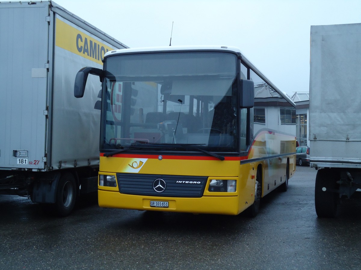 (142'098) - PostAuto Graubnden - GR 101'651 - Mercedes am 24. Oktober 2012 in Wil, Larag