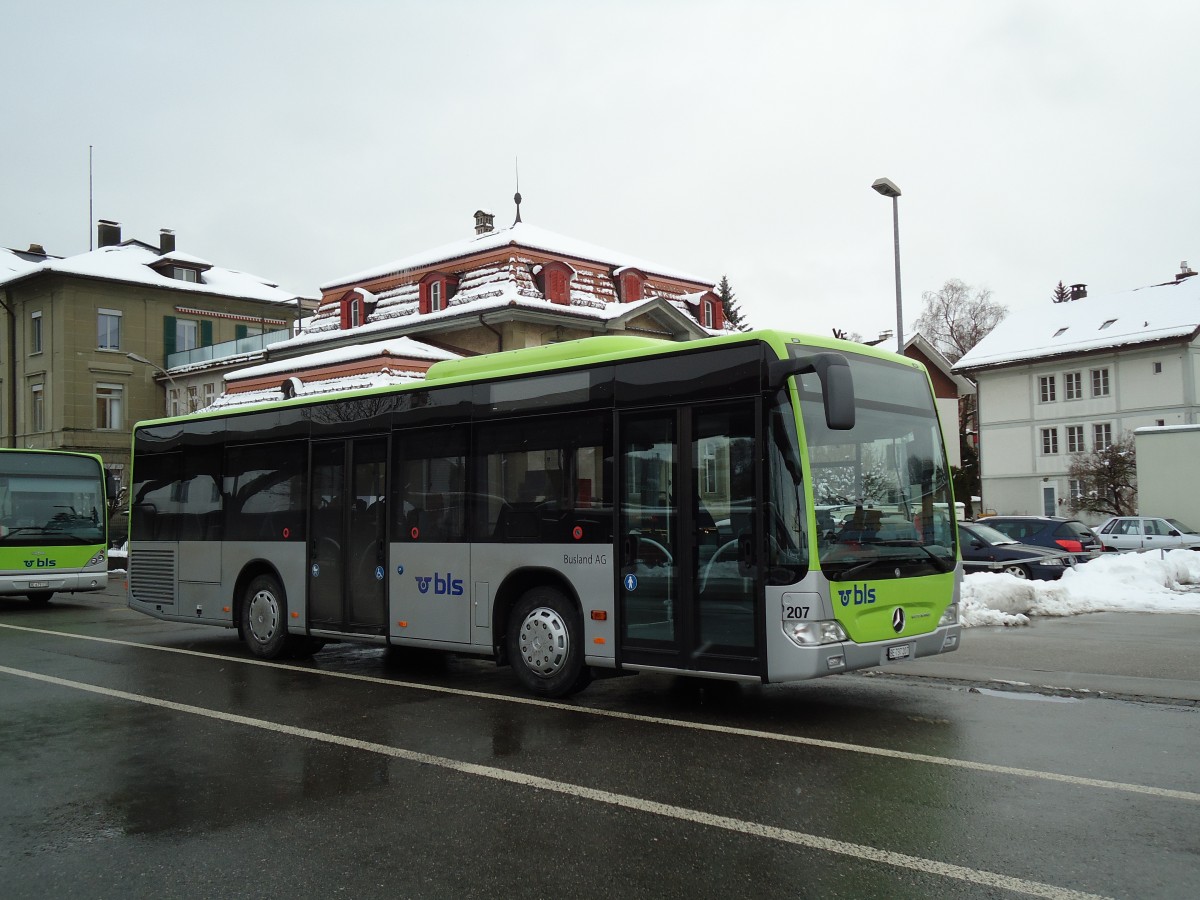 (142'458) - Busland, Burgdorf - Nr. 207/BE 737'207 - Mercedes am 10. Dezember 2012 beim Bahnhof Burgdorf