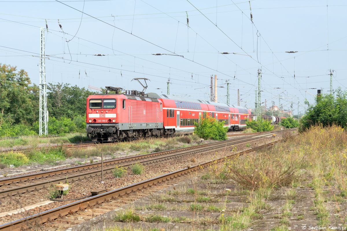 143 130-3 mit dem RE13 (RE 17688) von Leipzig Hbf nach Magdeburg Hbf in Magdeburg-Neustadt. 12.09.2015