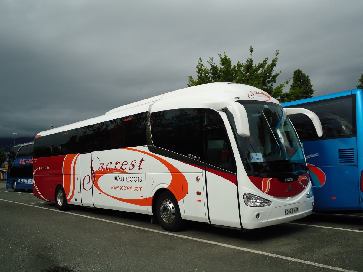 (145'443) - Aus Spanien: Sacrest, Olot - 3581 HJR - Volvo/Irizar am 23. Juni 2013 in Thun, Seestrasse