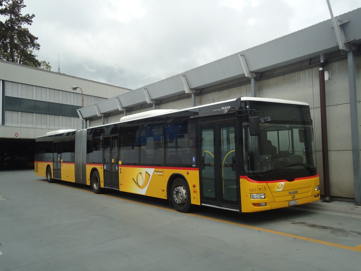 (147'486) - PostAuto Bern - Nr. 663/BE 610'550 - MAN am 6. Oktober 2013 in Bern, Postautostation