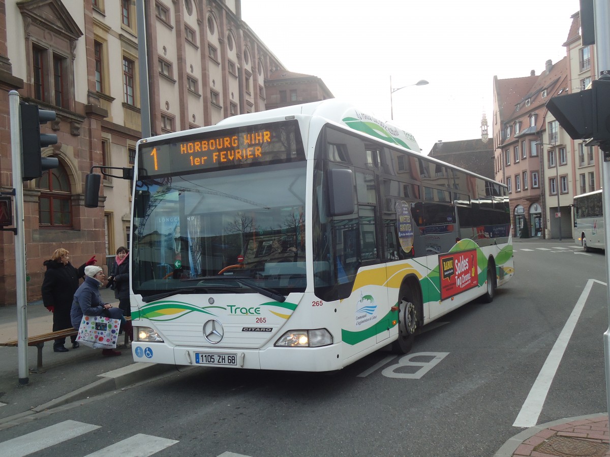 (148'200) - TRACE Colmar - Nr. 265/1105 ZH 68 - Mercedes am 7. Dezember 2013 in Colmar, Thtre