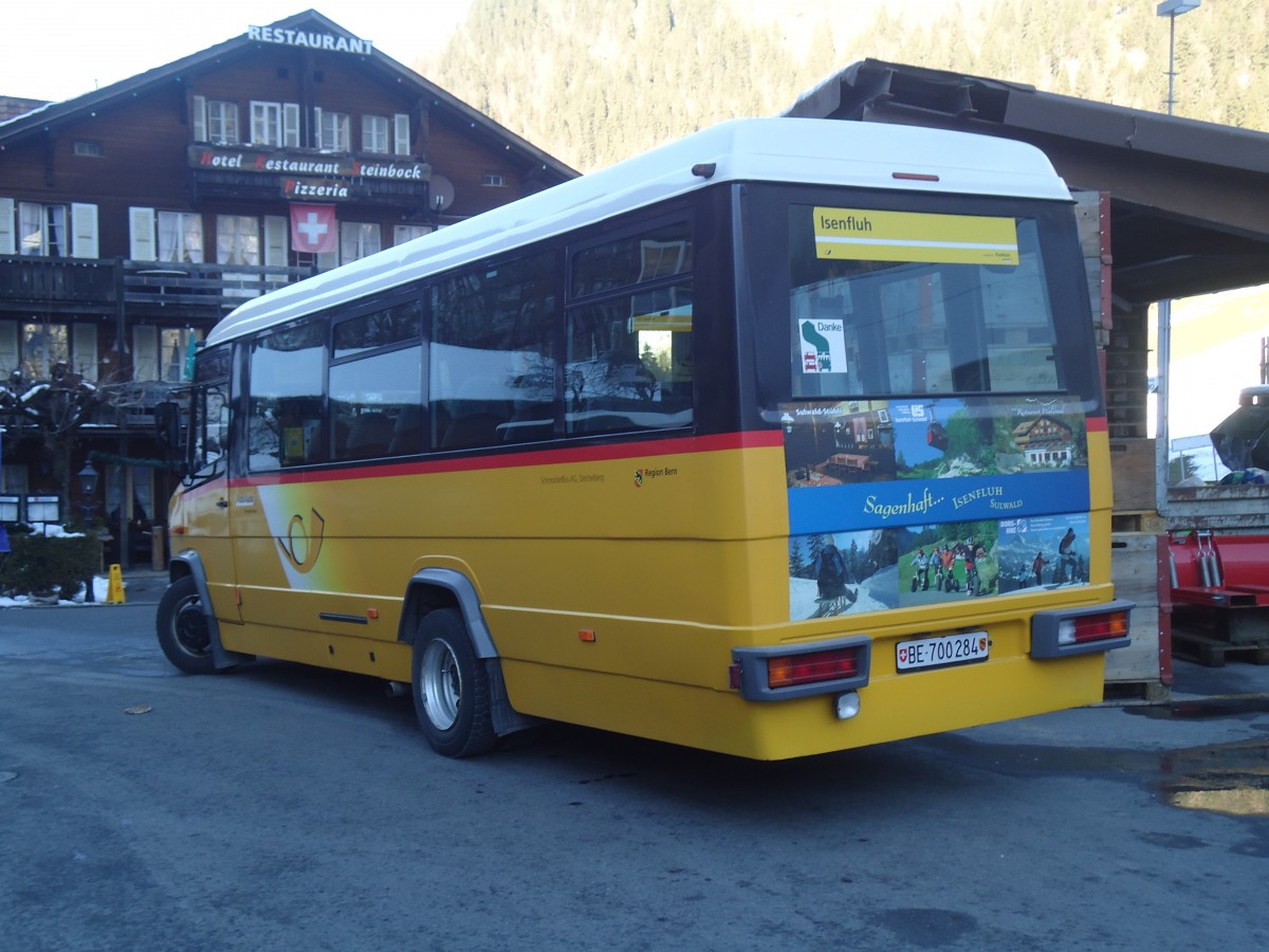 (148'252) - PostAuto Bern - BE 700'284 - Mercedes/UNVI (ex Schmocker, Stechelberg Nr. 4; ex PostAuto Bern Nr. 421) am 8. Dezember 2013 beim Bahnhof Lauterbrunnen