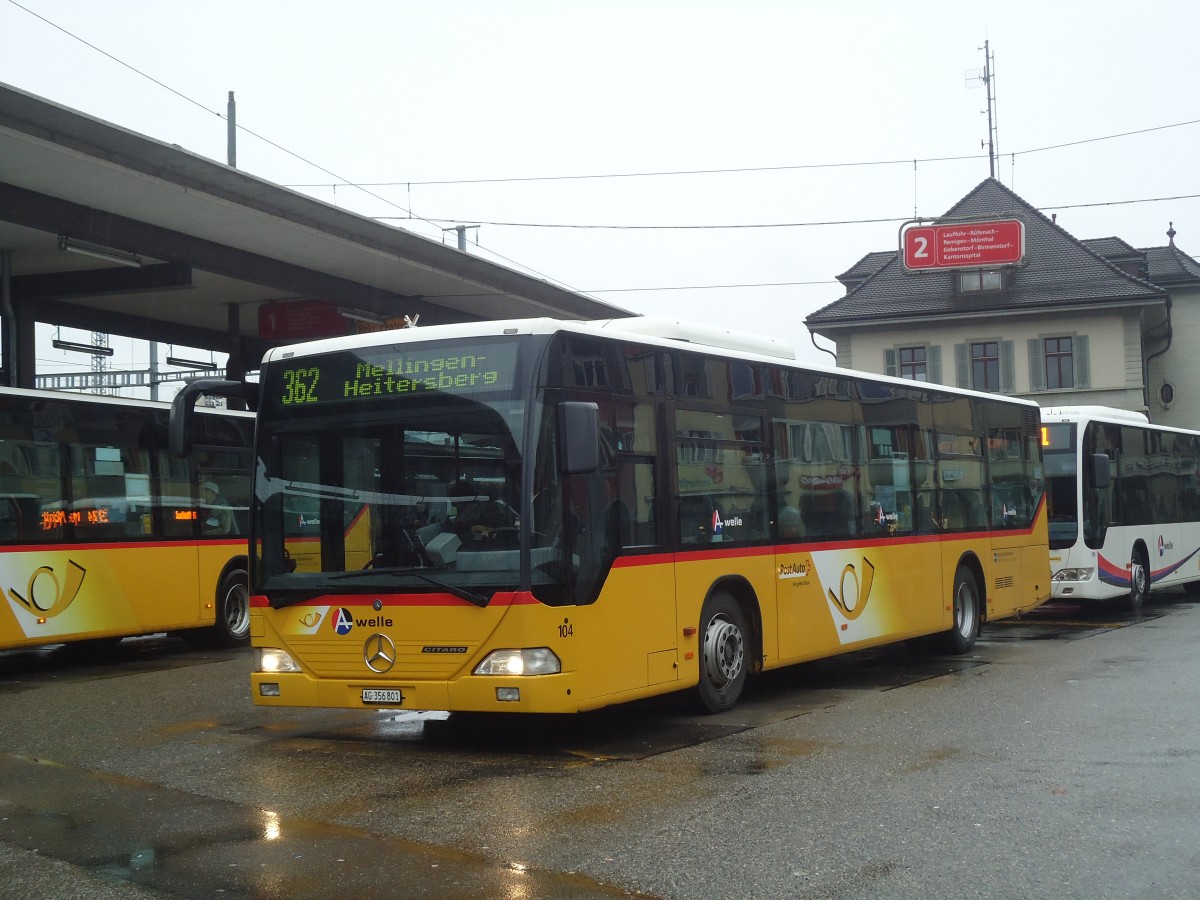 (148'468) - Voegtlin-Meyer, Brugg - Nr. 104/AG 356'801 - Mercedes am 26. Dezember 2013 beim Bahnhof Brugg