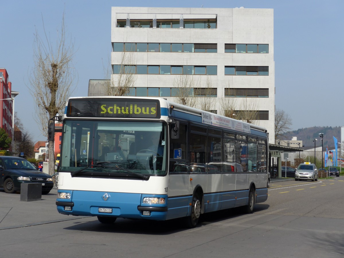 (149'471) - Limmat Bus, Dietikon - Nr. 10/ZH 726'110 - Renault (ex Hrzeler, Dietikon Nr. 35) am 31. Mrz 2014 beim Bahnhof Dietikon