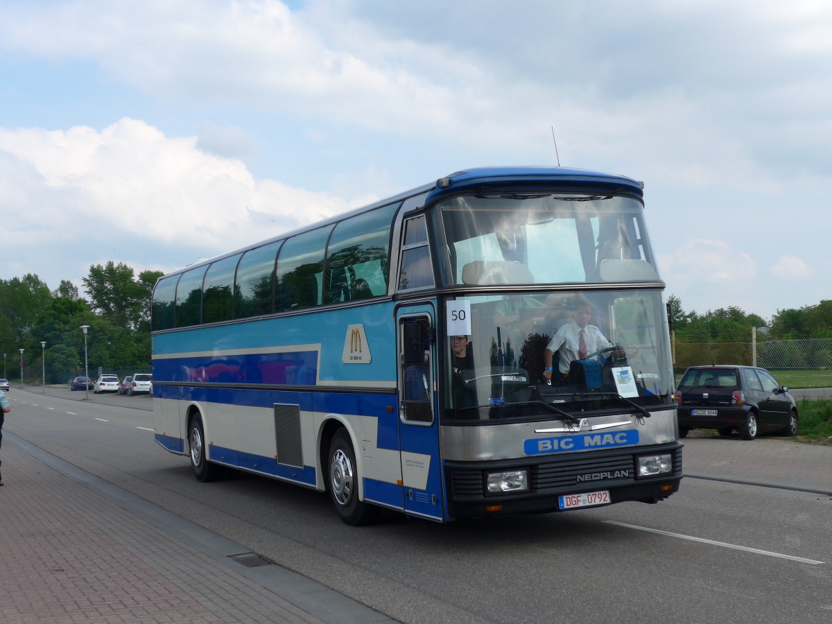 (150'483) - McDonald's, Mnchen (Auwrter) - DGF 0792 - Neoplan am 26. April 2014 in Speyer, Technik-Museum