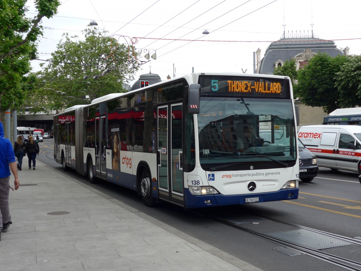 (150'778) - TPG Genve - Nr. 138/GE 960'522 - Mercedes am 26. Mai 2014 in Genve, Place des Vingt-Deux-Cantons