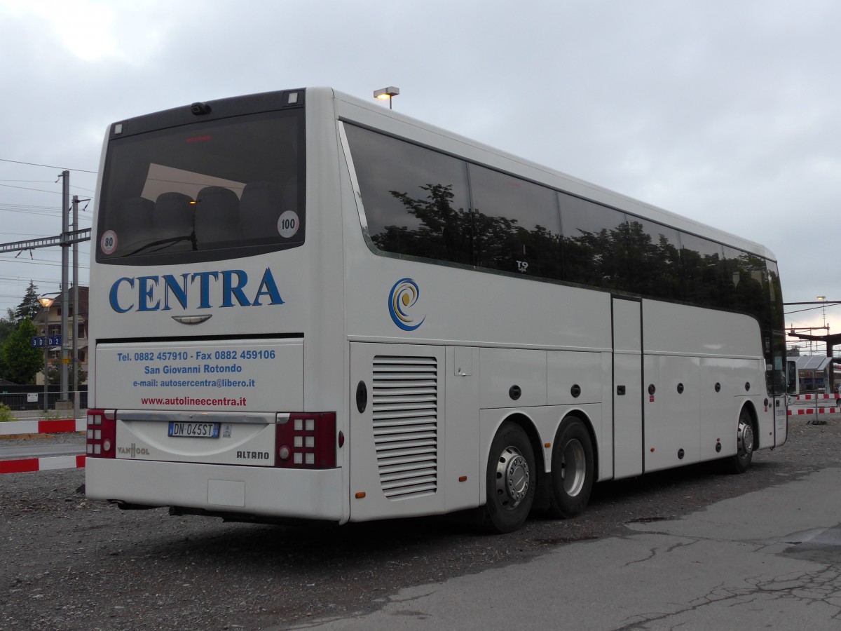 (151'101) - Aus Italien: Centra, San Giovanni Rotondo - DN-045 ST - Van Hool am 30. Mai 2014 in Thun, Rosenau