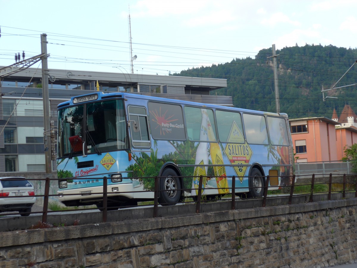 (151'116) - Party-Bus, Ruswil - LU 117'116 - Saurer/R&J am 31. Mai 2014 in Thun, Restaurant Hooters