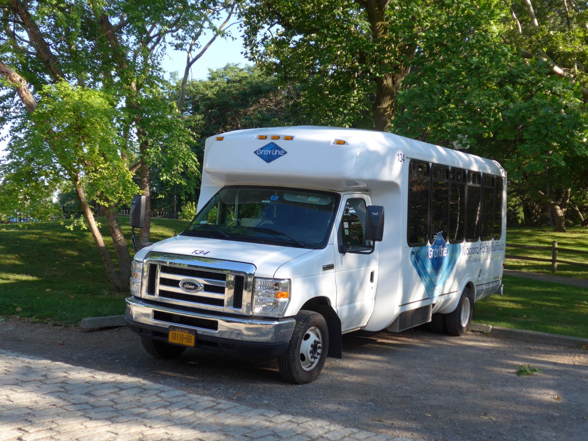 (152'790) - Gray Line, Niagara Falls - Nr. 134/10'110 BB - Ford am 15. Juli 2014 in Niagara Falls