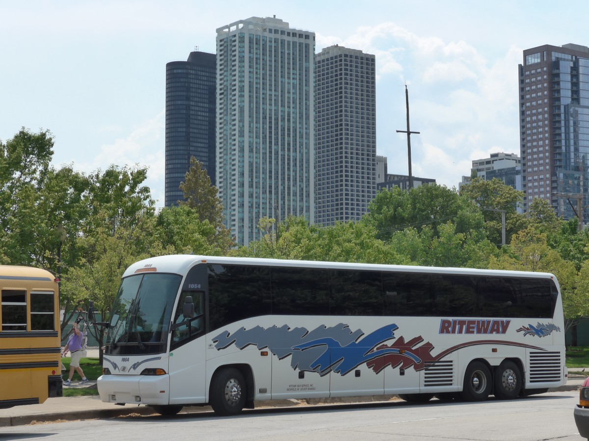 (153'217) - Riteway, Richfield - Nr. 1054/88'271 - MCI am 18. Juli 2014 in Chicago, Navy Pier