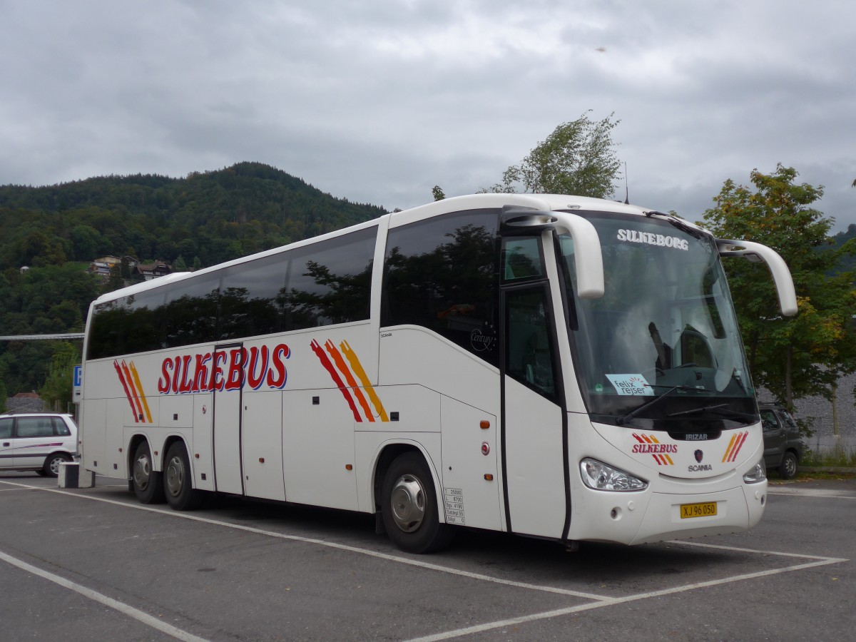 (154'741) - Aus Dnemark: Silkebus, Silkeborg - XJ 96'050 - Scania/Irizar am 31. August 2014 in Thun, Seestrasse