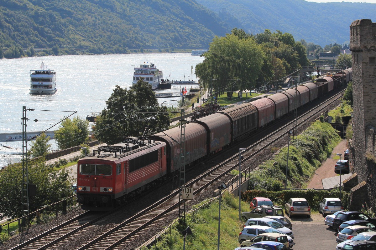 155 147-2 am 21. August 2014 bei Oberwesel im Rheintal.