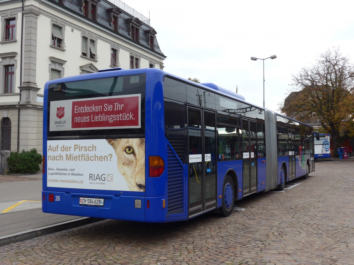 (156'195) - VZO Grningen - Nr. 28/ZH 584'628 - Mercedes am 28. Oktober 2014 beim Bahnhof Wetzikon