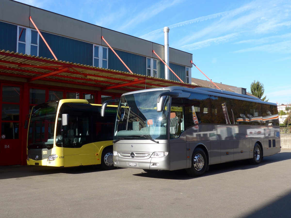 (156'470) - EvoBus, Kloten - ZH 410'937 - Mercedes am 7. November 2014 in Kloten, EvoBus