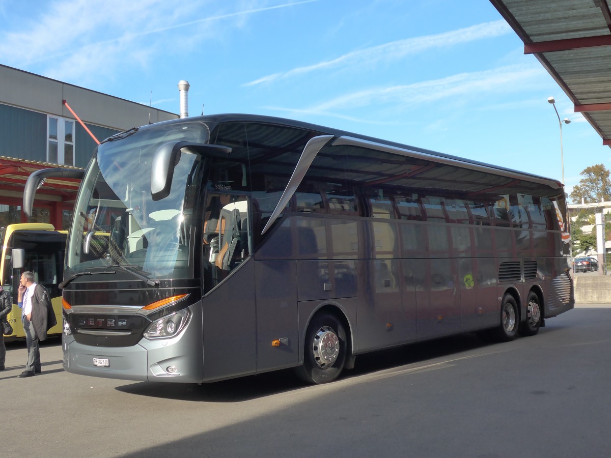 (156'473) - EvoBus, Kloten - ZH 482'618 - Setra am 7. November 2014 in Kloten, EvoBus