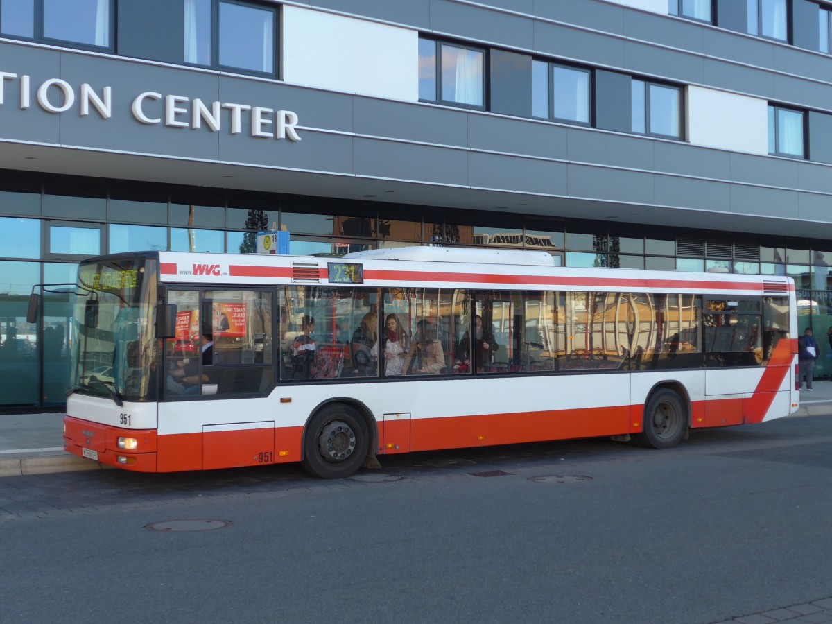 (156'575) - WVG Wolfsburg - Nr. 951/WOB-VG 51 - MAN am 17. November 2014 beim Hauptbahnhof Wolfsburg