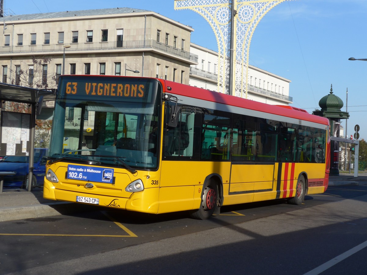 (157'473) - Sola, Mulhouse - Nr. 335/BZ 543 CP - Heuliez am 23. November 2014 beim Hauptbahnhof Mulhouse