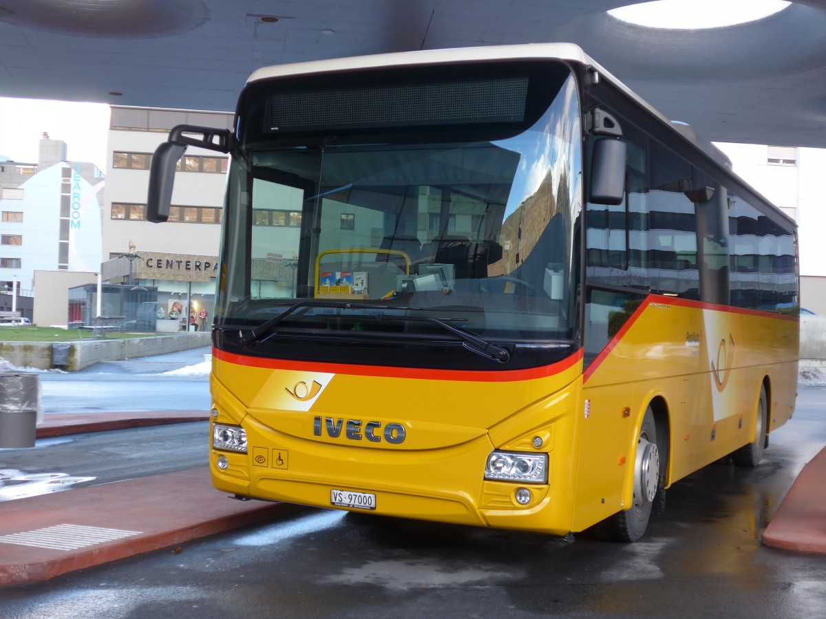 (158'212) - BUS-trans, Visp - VS 97'000 - Iveco am 4. Januar 2015 beim Bahnhof Visp