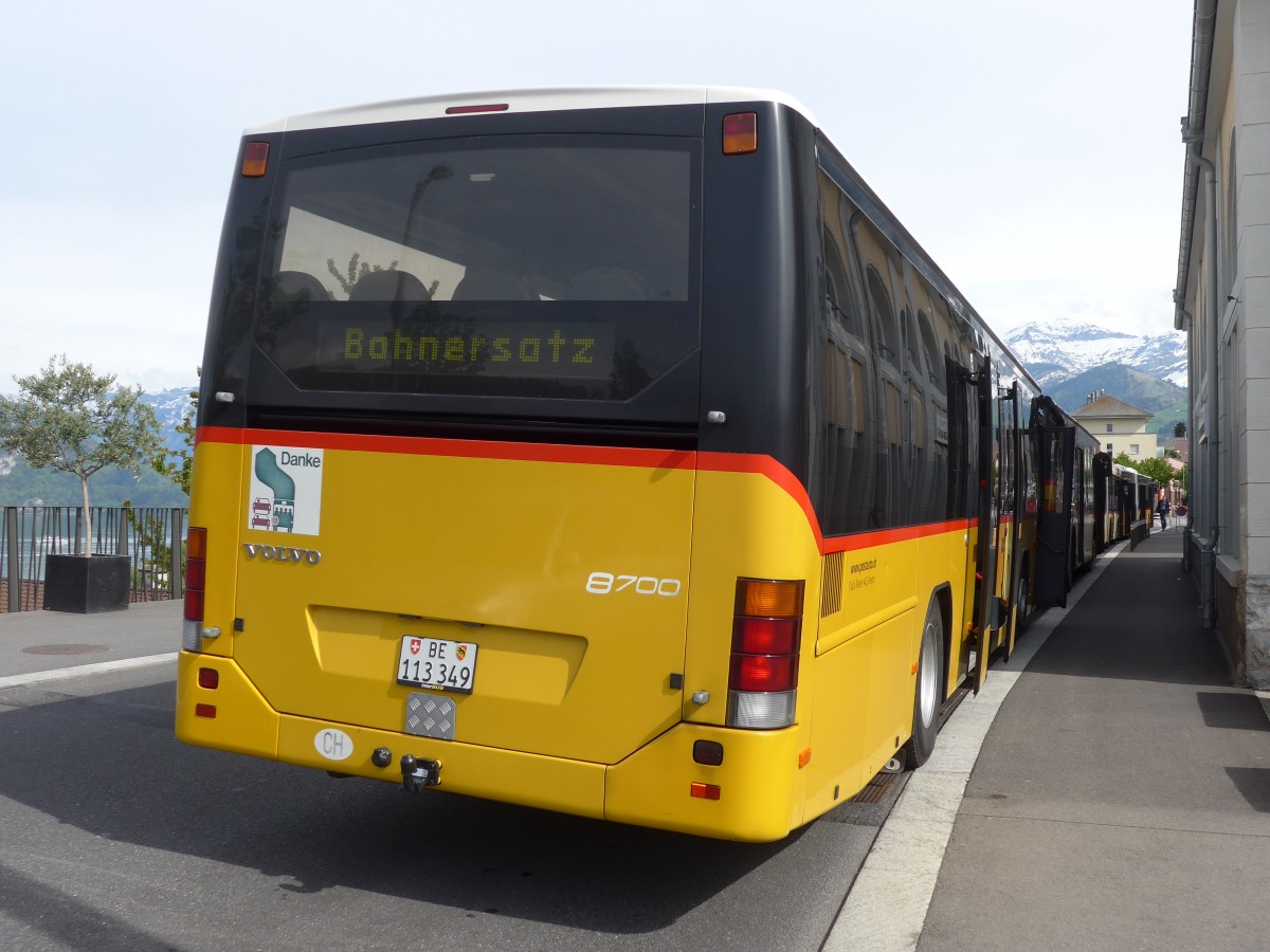 (160'143) - Flck, Brienz - Nr. 5/BE 113'349 - Volvo (ex AVBB Schwanden) am 26. April 2015 beim Bahnhof Spiez