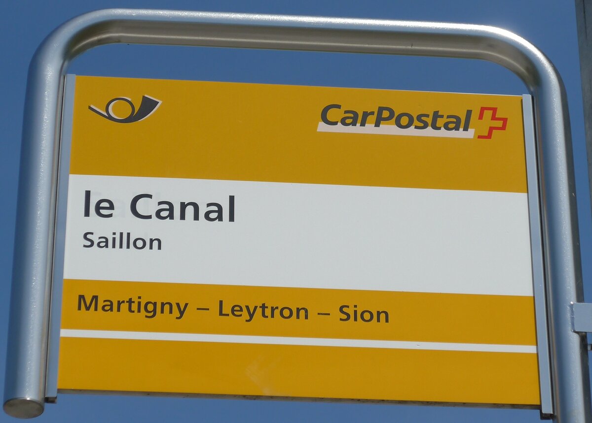 (160'434) - PostAuto-Haltestellenschild - Saillon, le Canal - am 10. Mai 2015